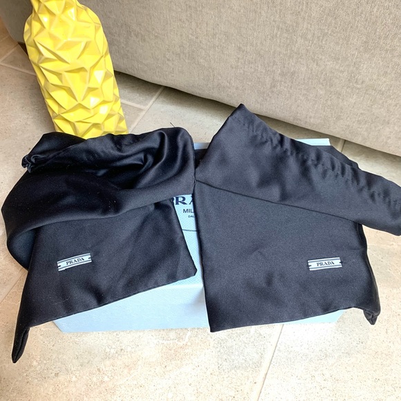 PRADA - Picture 14 of 16